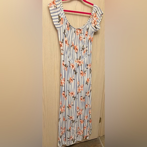 XL High Low Romper - White Floral Print with Light Blue Stripes - Picture 3 of 3